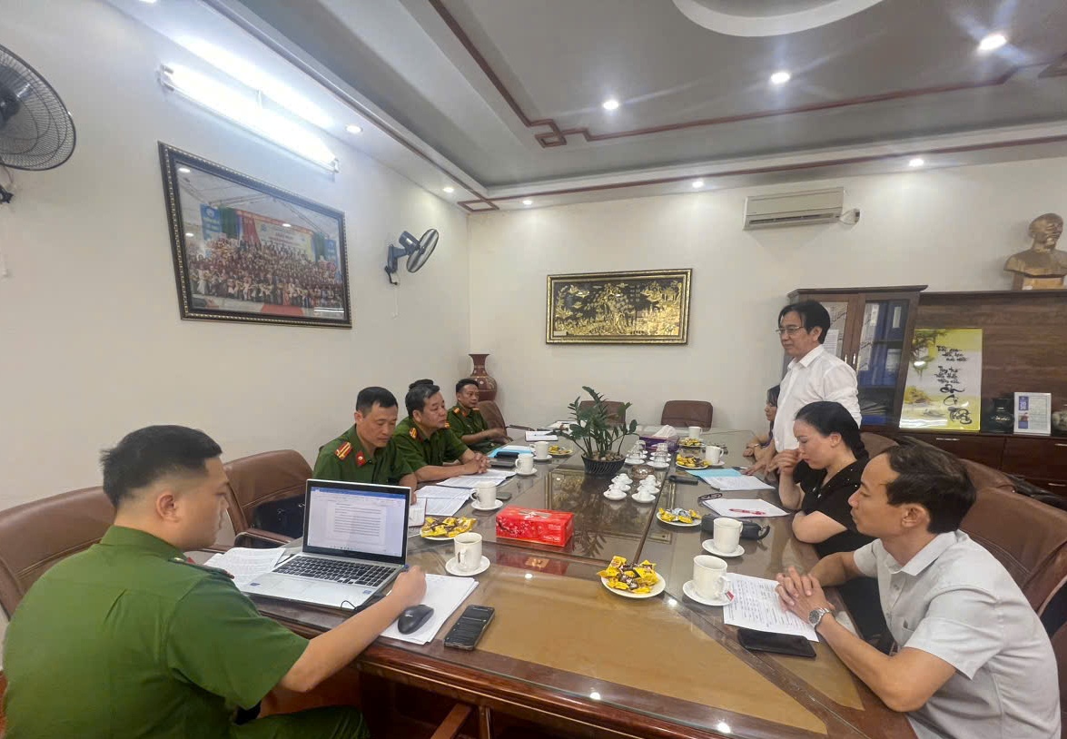 Phòng Cảnh sát Quản lý hành chính về trật tự xã hội: Hỗ trợ các trường học đảm bảo trật tự công cộng tại các cổng trường
